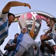 欧洲足球冠军联赛席卷全球球迷狂欢视频