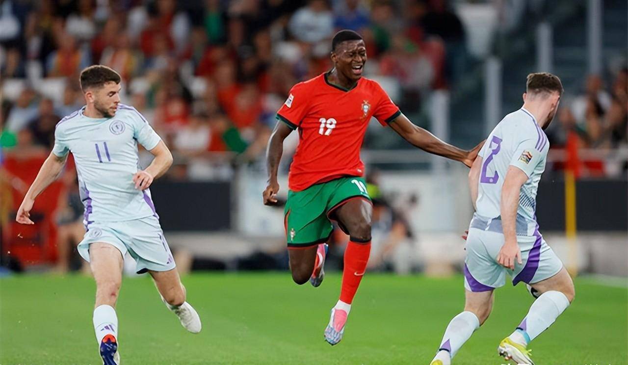 欧洲杯克罗地亚苏格兰上半场